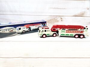 2000 Hess Toy Fire Truck with Ladder Extends 21” Working Lights & Sirens New NIB